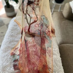 5.5 ft length x 20” height. Beautiful rayon scarf, perfect as a stylish shaw.